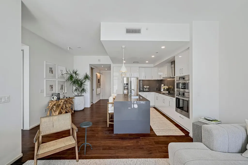 301 West Avenue Austin TX 78701