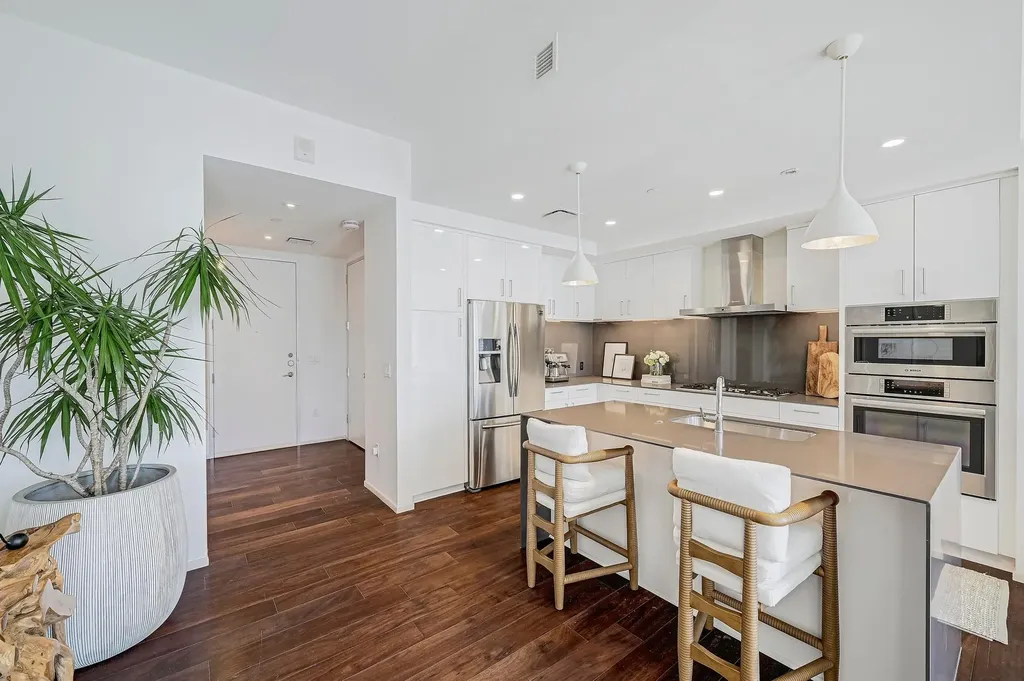 301 West Avenue Austin TX 78701