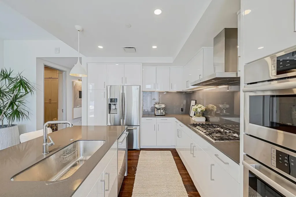 301 West Avenue Austin TX 78701