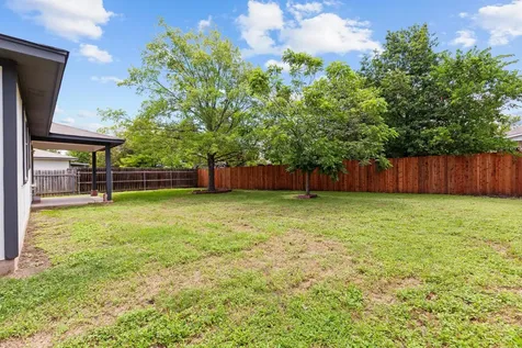 112 James Lin Circle Kyle TX 78640