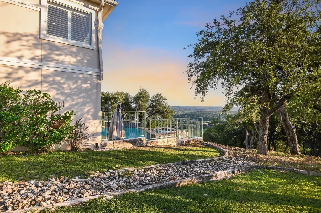 4501 Golf Vista Drive Austin TX 78730