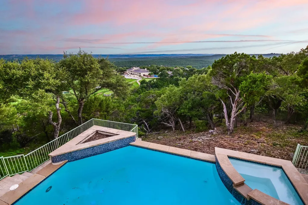 4501 Golf Vista Drive Austin TX 78730