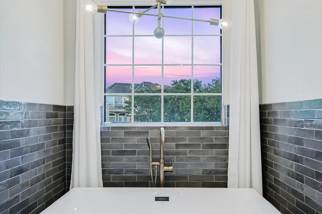 4501 Golf Vista Drive Austin TX 78730