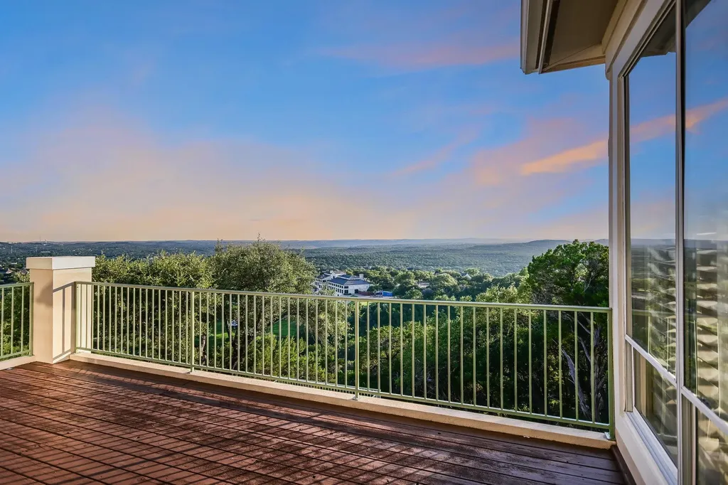 4501 Golf Vista Drive Austin TX 78730