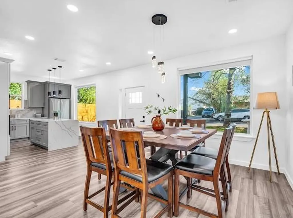 3104 E 16th Street Austin TX 78702