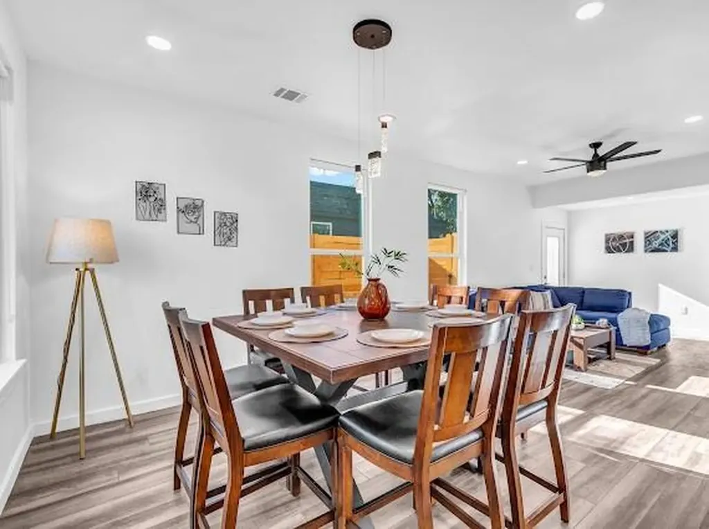 3104 E 16th Street Austin TX 78702