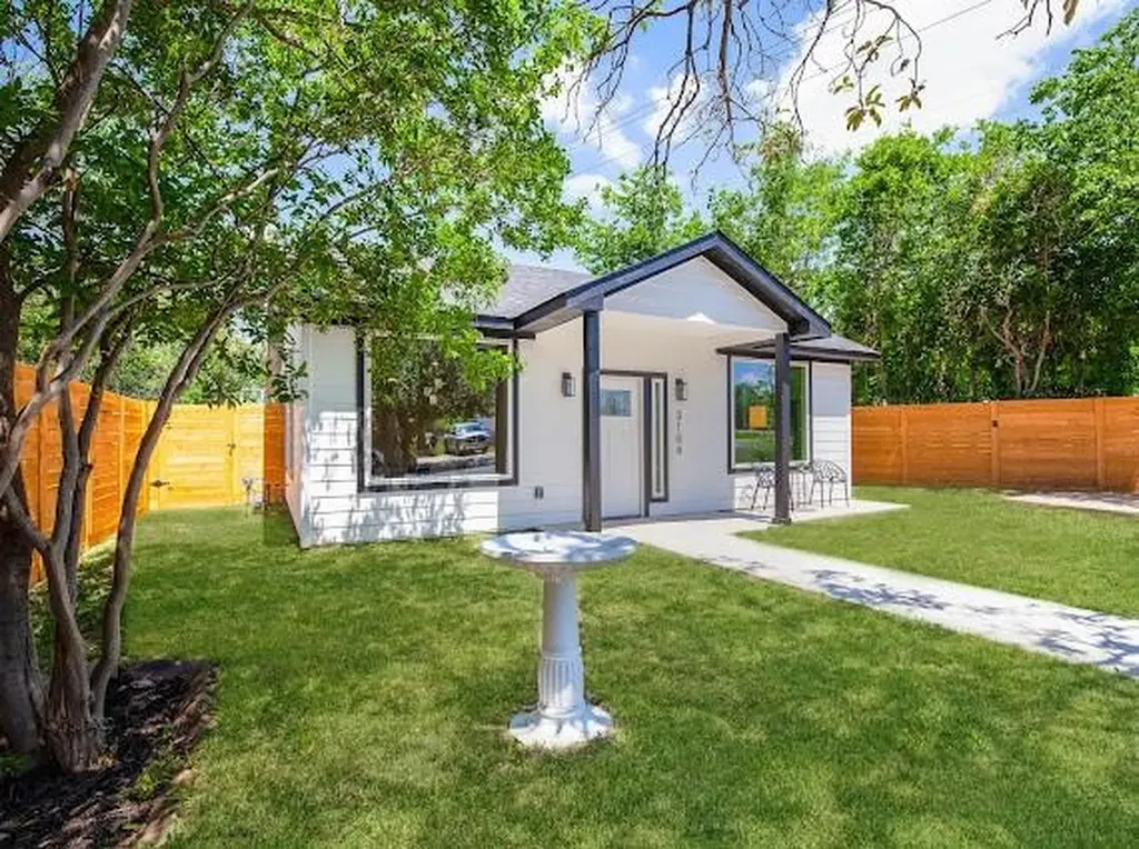 3104 E 16th Street Austin TX 78702