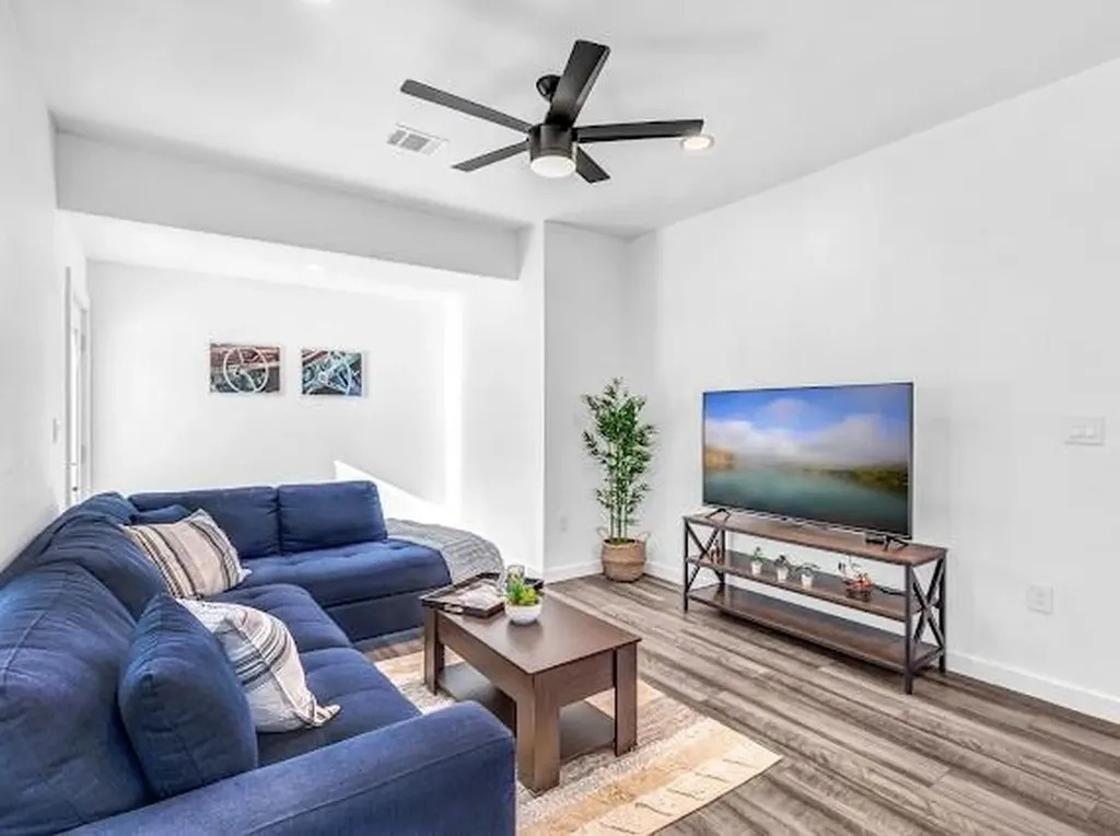 3104 E 16th Street Austin TX 78702
