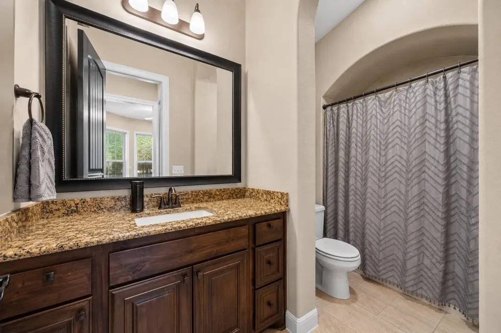 17001 Northlake Hills Drive Jonestown TX 78645