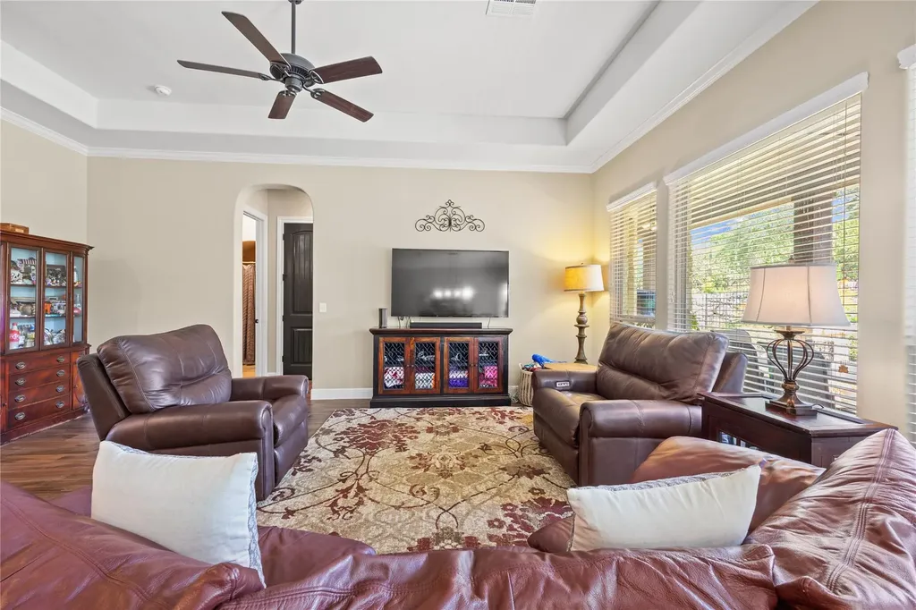 17001 Northlake Hills Drive Jonestown TX 78645