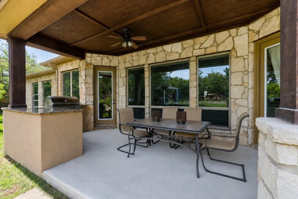 17001 Northlake Hills Drive Jonestown TX 78645