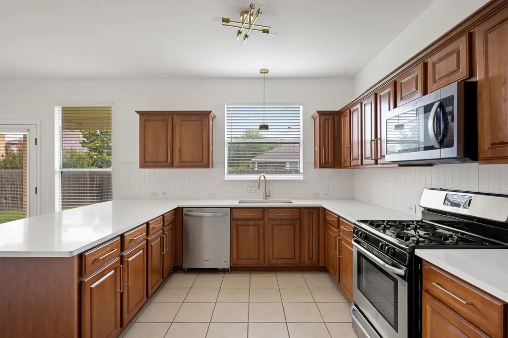 11008 Silo Valley Drive Austin TX 78754