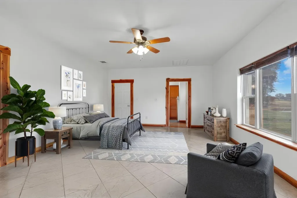 117 County Road 407 Spicewood TX 78669