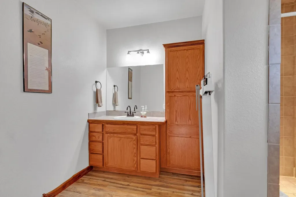 117 County Road 407 Spicewood TX 78669