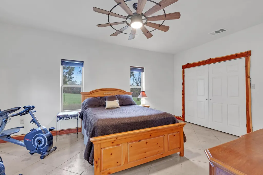 117 County Road 407 Spicewood TX 78669