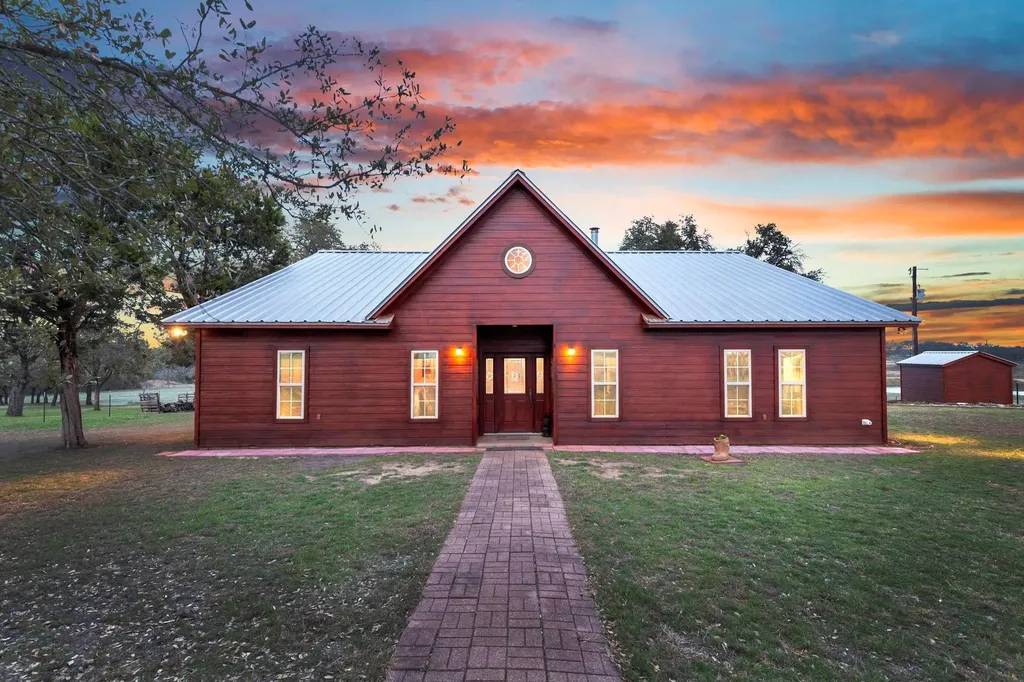117 County Road 407 Spicewood TX 78669