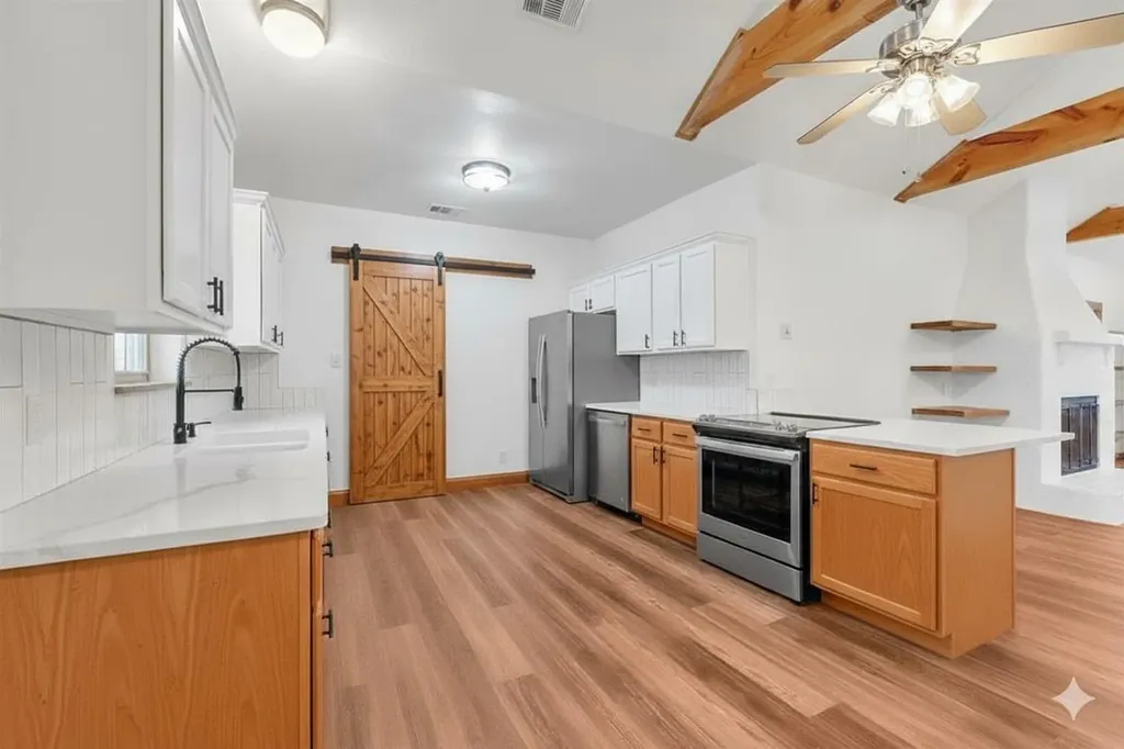 117 County Road 407 Spicewood TX 78669