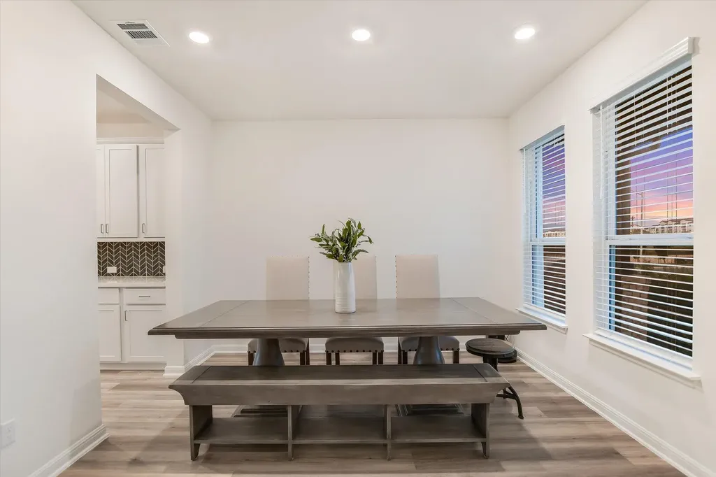 737 Leeward Pass Leander TX 78641