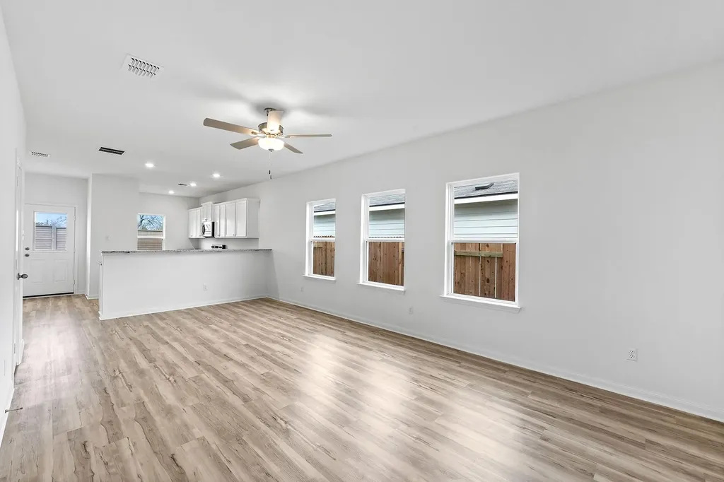 14408 Wahlbergs Way Elgin TX 78621