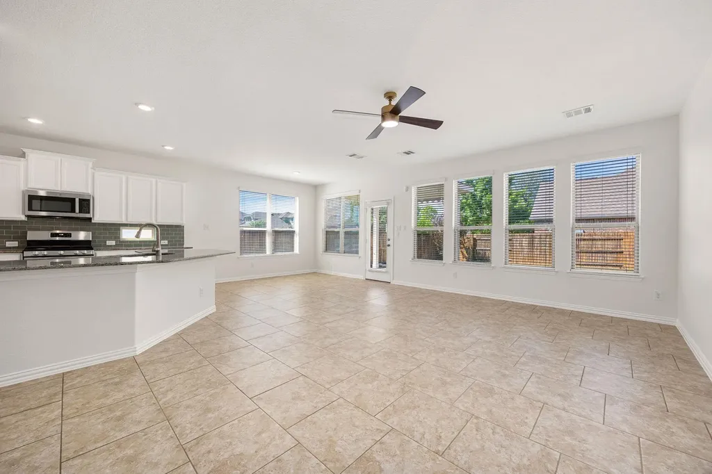 4032 Flowstone Lane Round Rock TX 78681