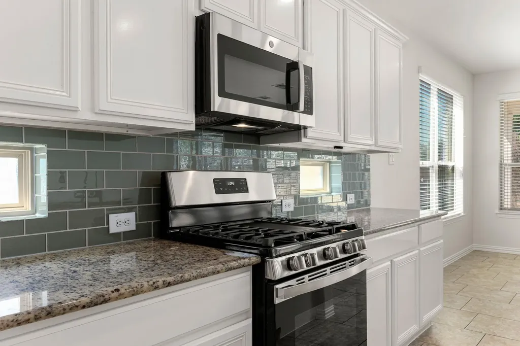 4032 Flowstone Lane Round Rock TX 78681