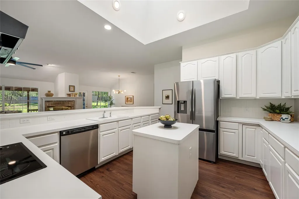 3501 Corner Brook Cove Austin TX 78739