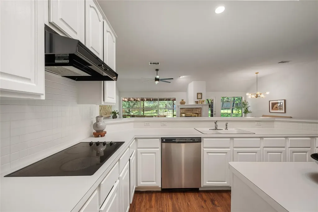 3501 Corner Brook Cove Austin TX 78739