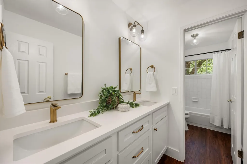3501 Corner Brook Cove Austin TX 78739