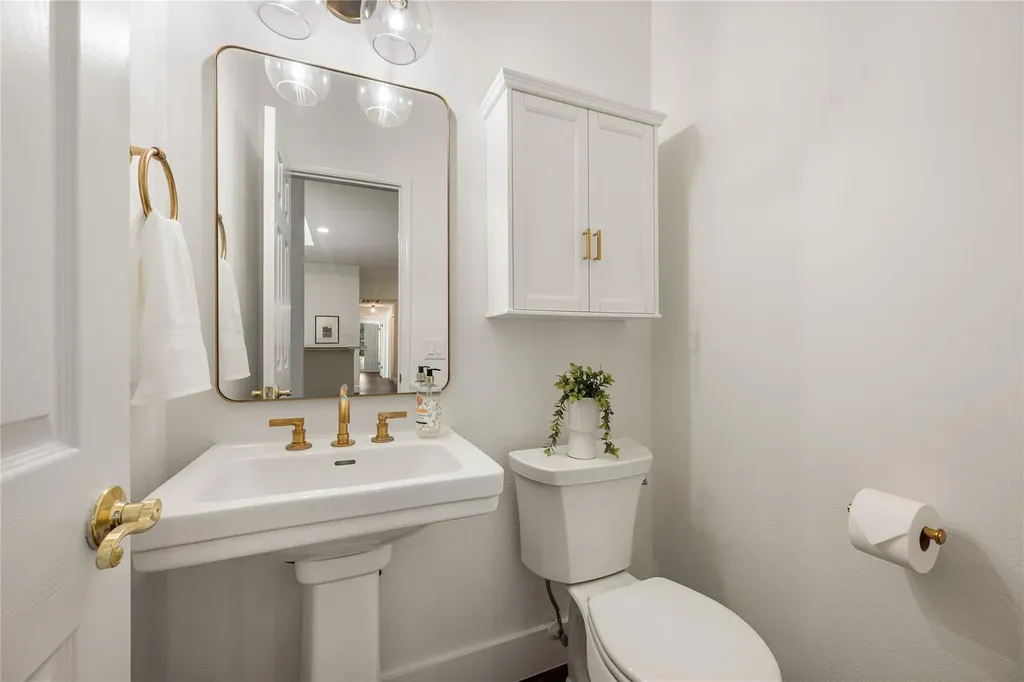 3501 Corner Brook Cove Austin TX 78739