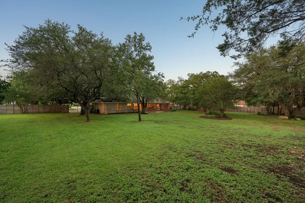 3501 Corner Brook Cove Austin TX 78739