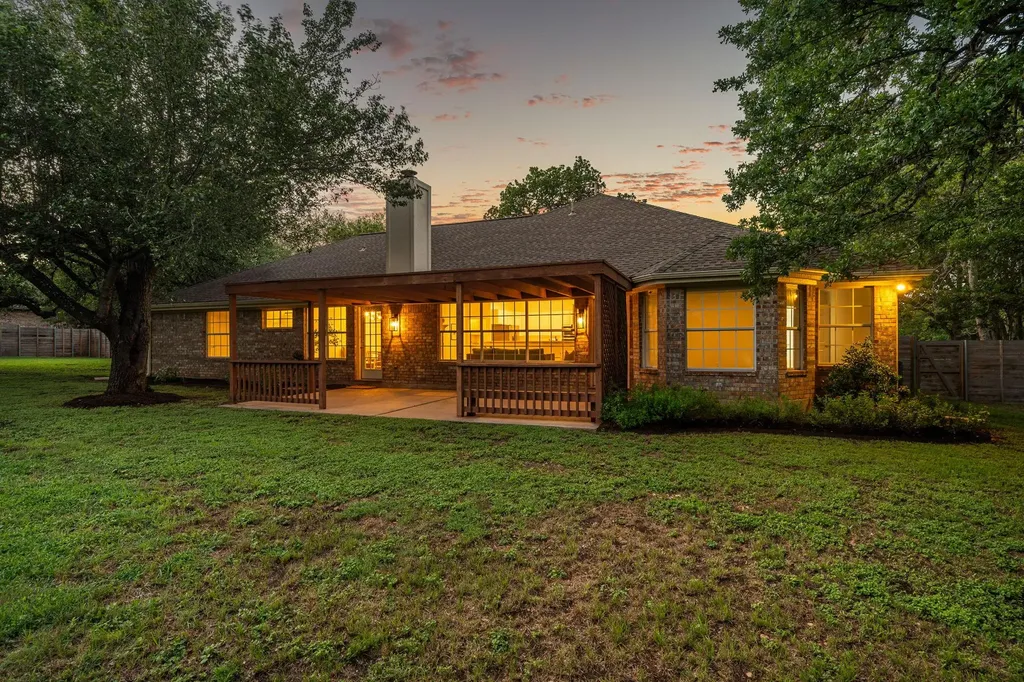 3501 Corner Brook Cove Austin TX 78739
