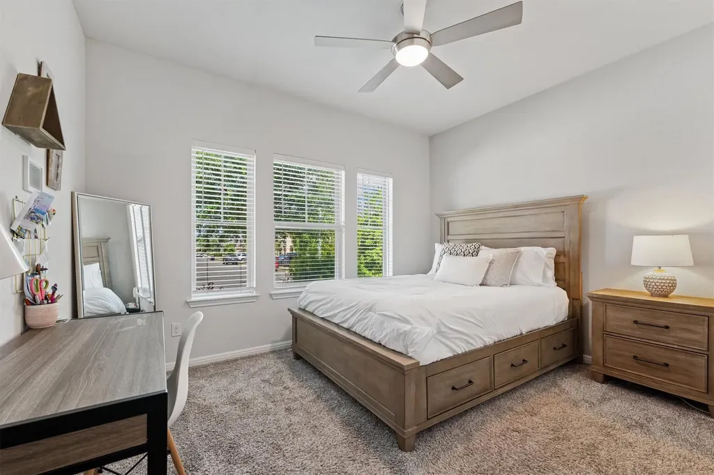 612 Sigourney Way Leander TX 78641