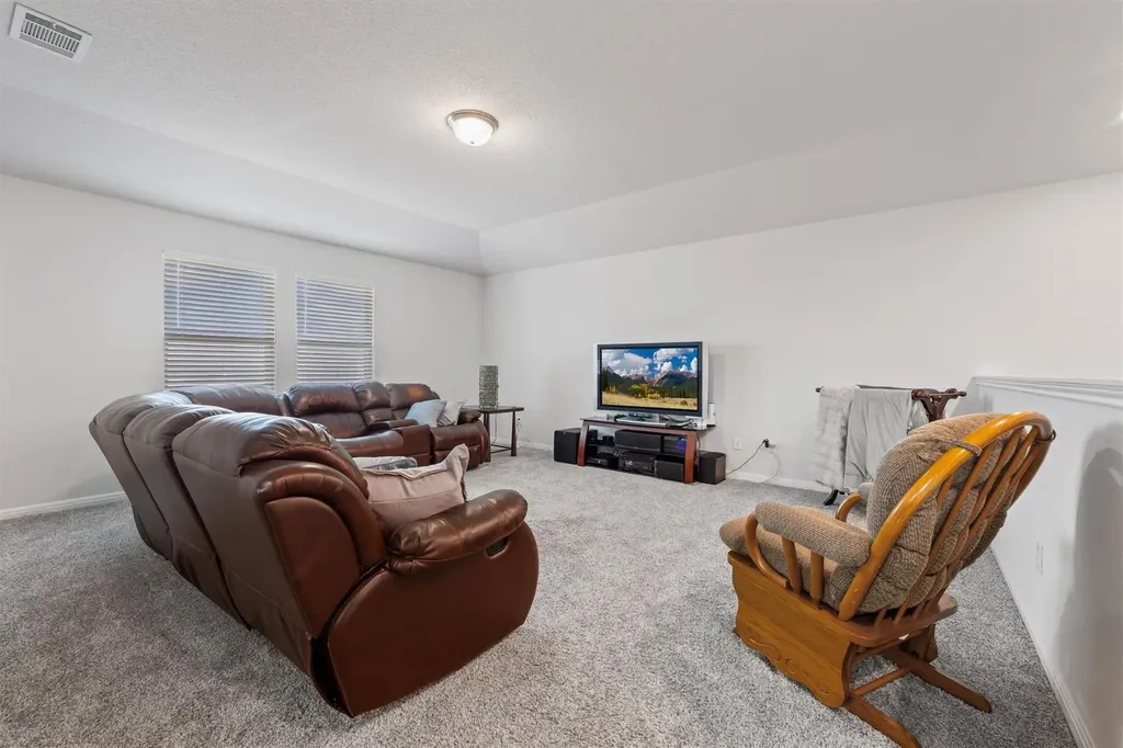 612 Sigourney Way Leander TX 78641