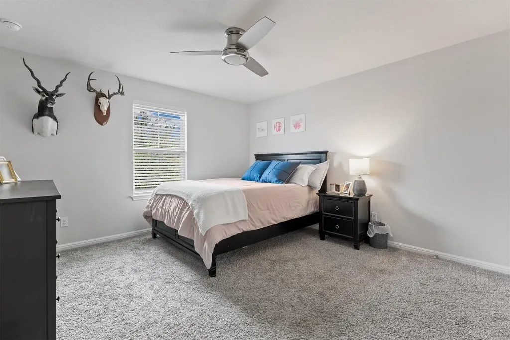 612 Sigourney Way Leander TX 78641