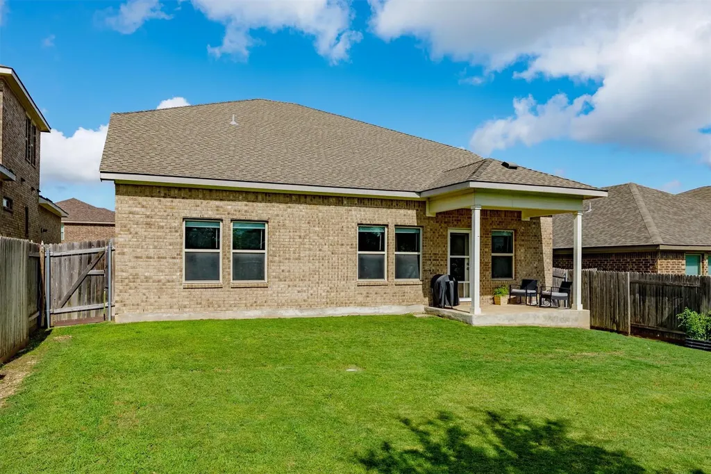 612 Sigourney Way Leander TX 78641