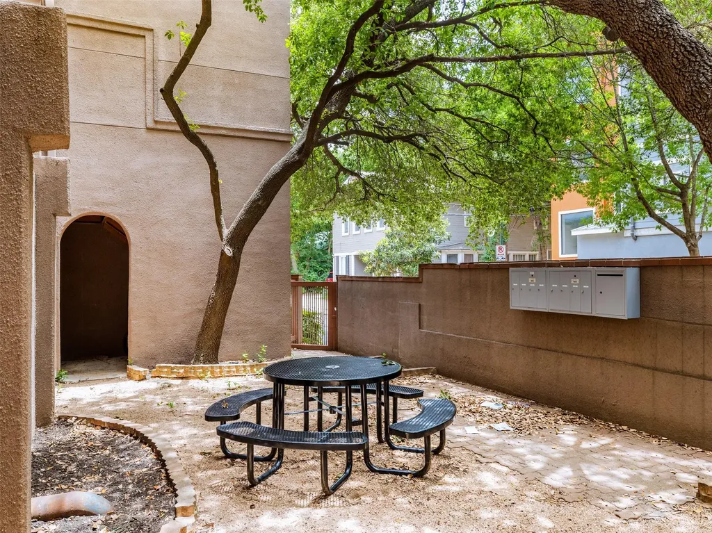 2509 Pearl Street Austin TX 78705