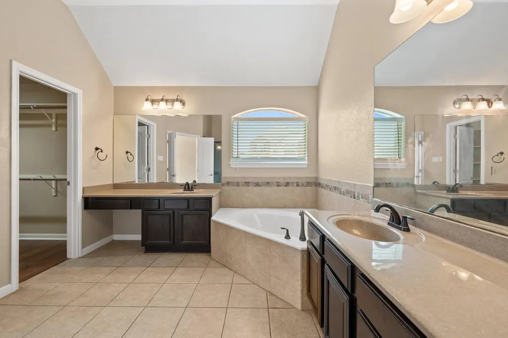20101 Chayton Circle Pflugerville TX 78660