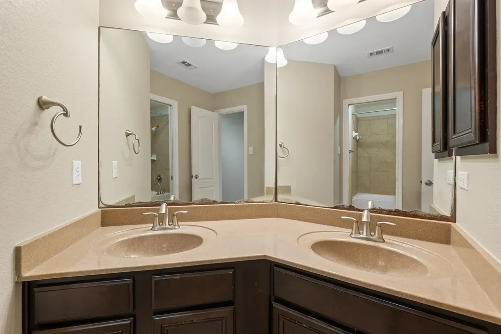 20101 Chayton Circle Pflugerville TX 78660