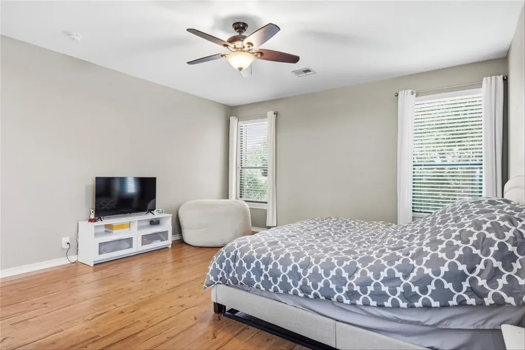 305 Hogg Pecan Pass Austin TX 78748