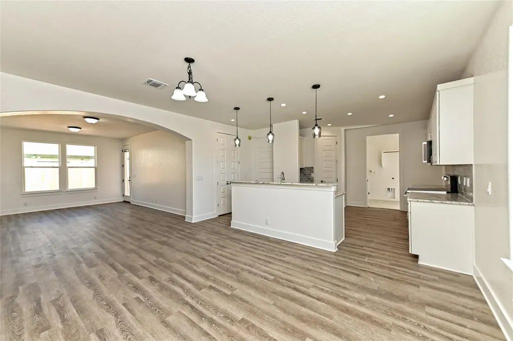 511-513 Lion Drive Leander TX 78641