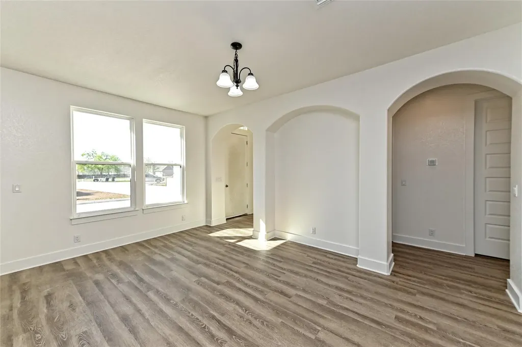 511-513 Lion Drive Leander TX 78641