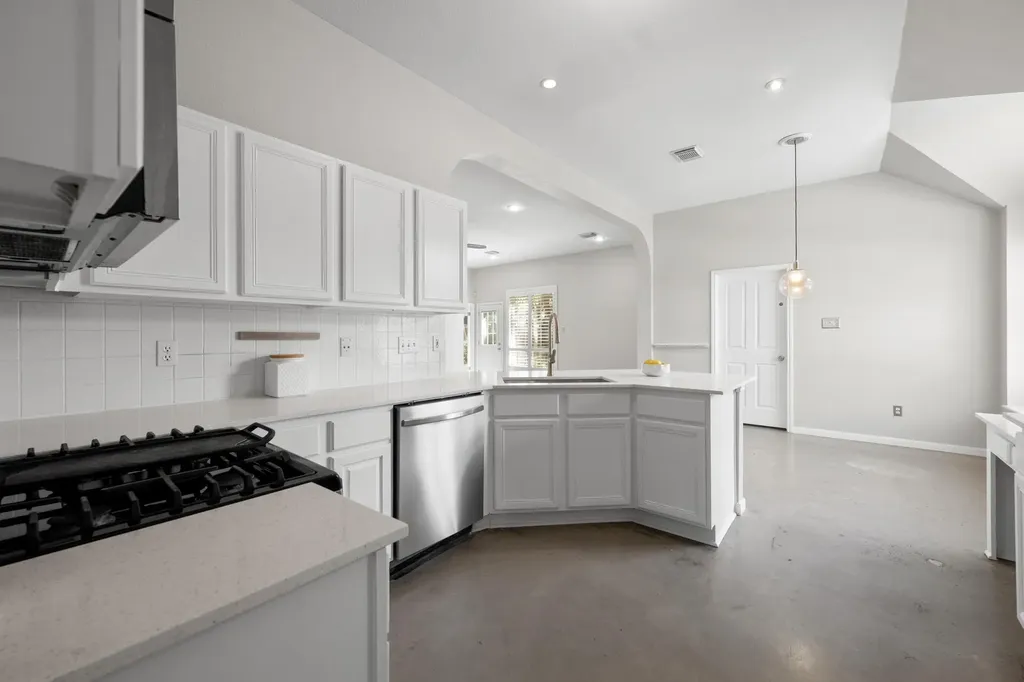 9321 Colberg Drive Austin TX 78749