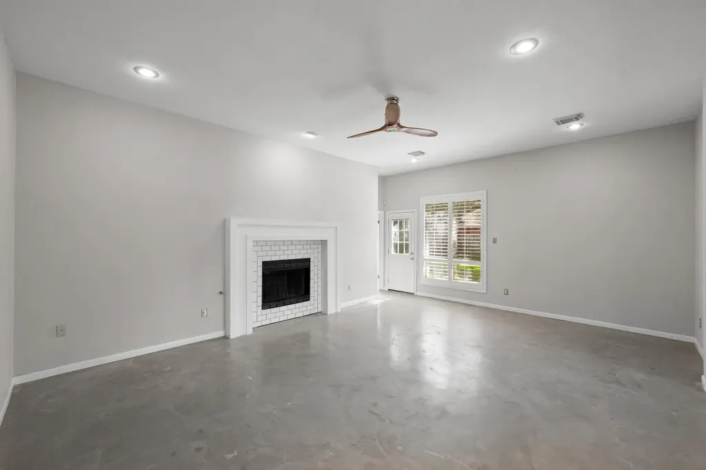 9321 Colberg Drive Austin TX 78749