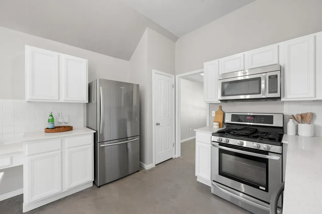 9321 Colberg Drive Austin TX 78749