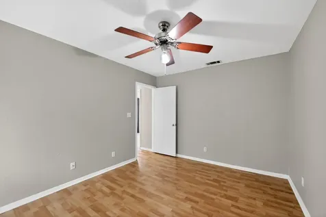 1013 Chestnut Street San Marcos TX 78666