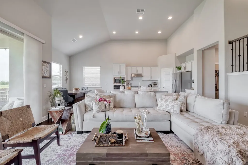16940 Aventura Avenue Pflugerville TX 78660