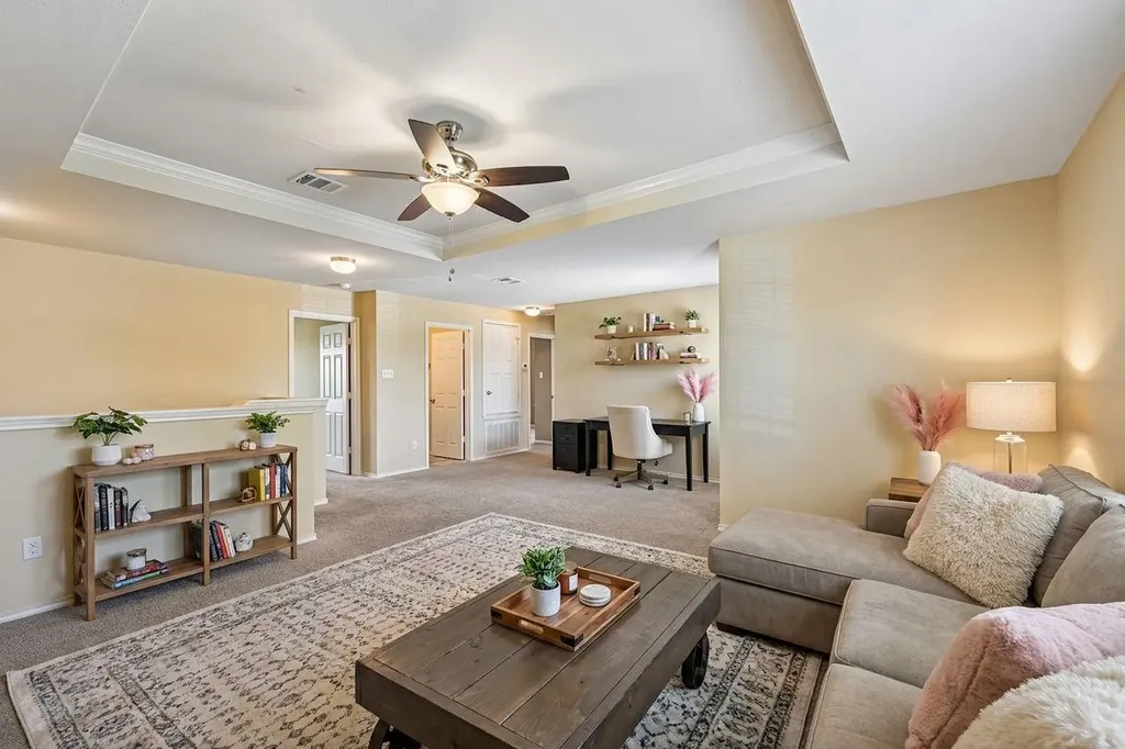 140 Lynn Crest Bend Buda TX 78610