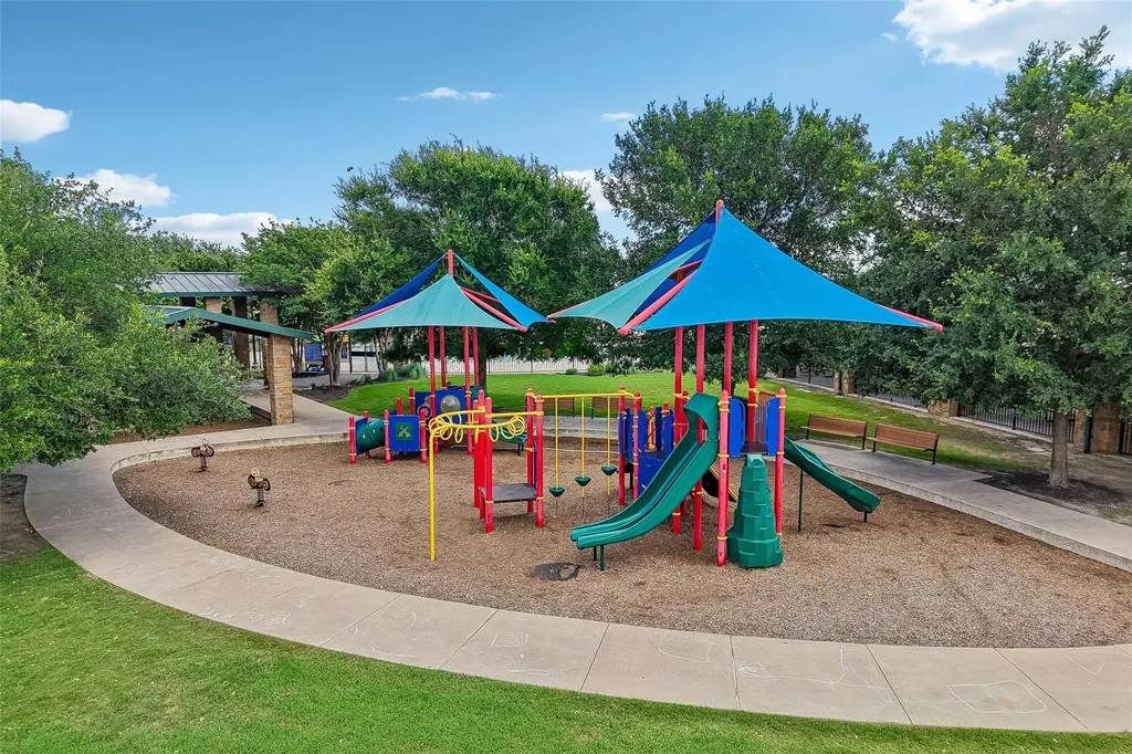 140 Lynn Crest Bend Buda TX 78610