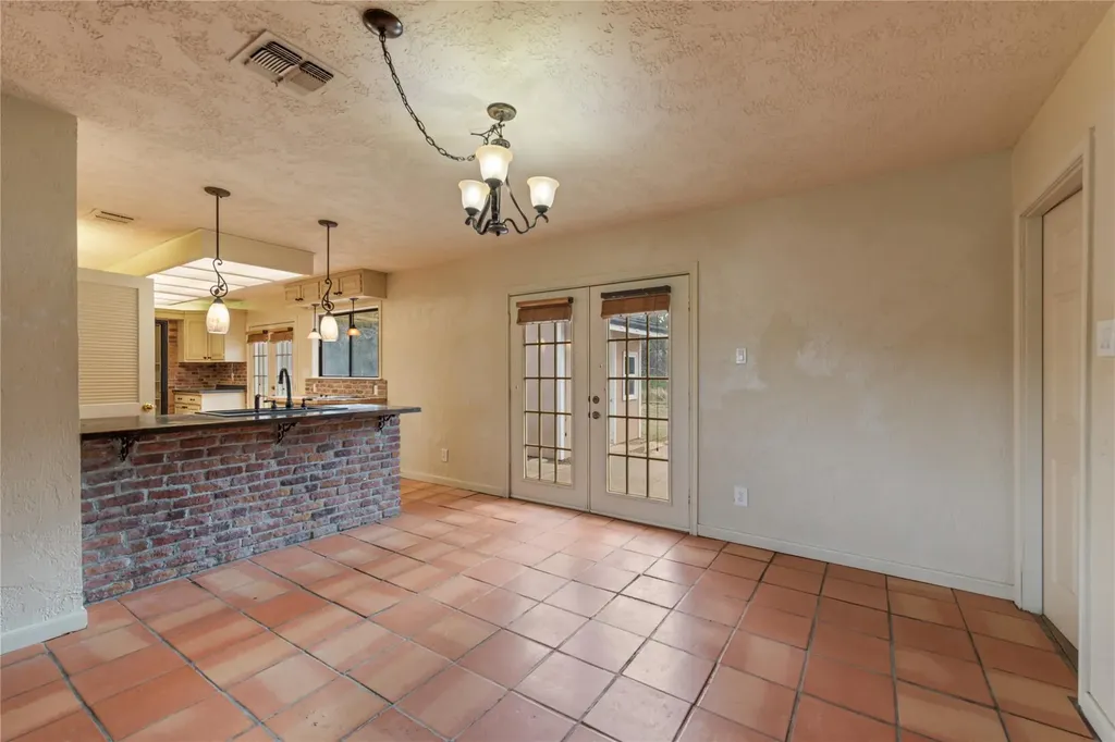 4948 Travis Oaks Drive Marble Falls TX 78654