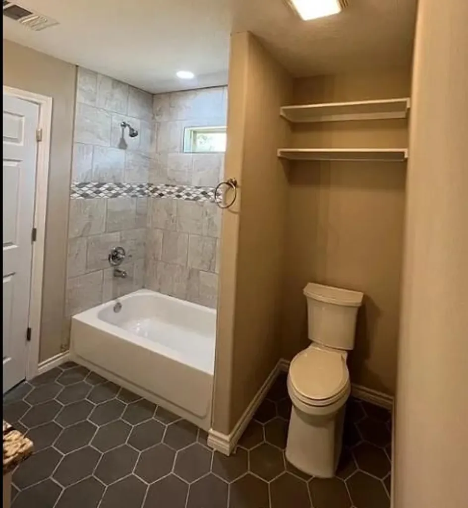709 W Evans Street Hearne TX 77859
